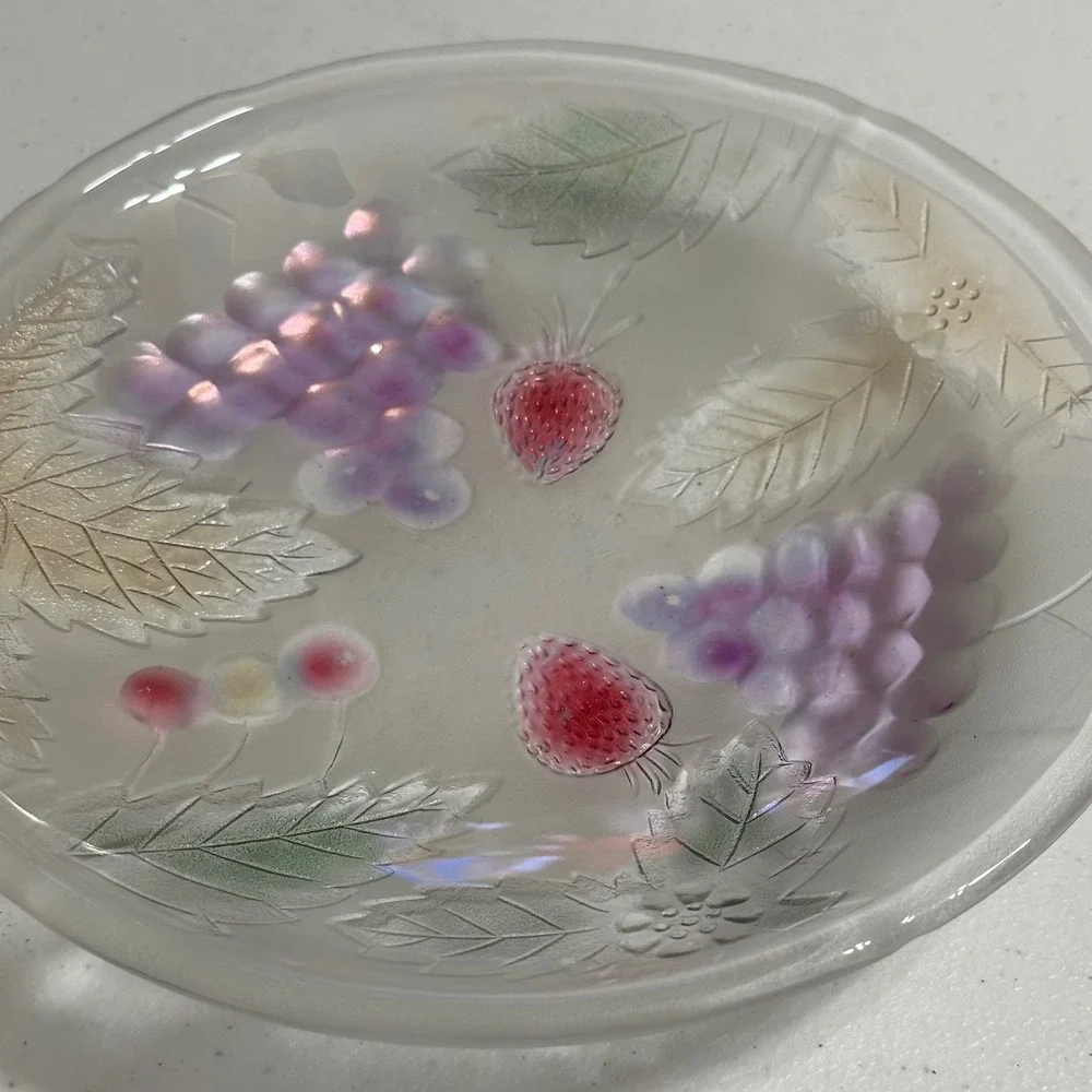 Frosted Glass Fruit Motif Serving Plate Iridescent‎ Grapes Strawberries VTG 8.5